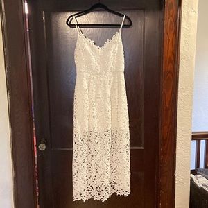 ASTR The label white midi dress